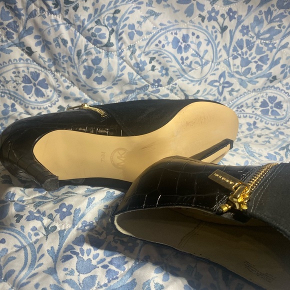Michael Kors Sammy ankle boot size 7.5 - Picture 3 of 10